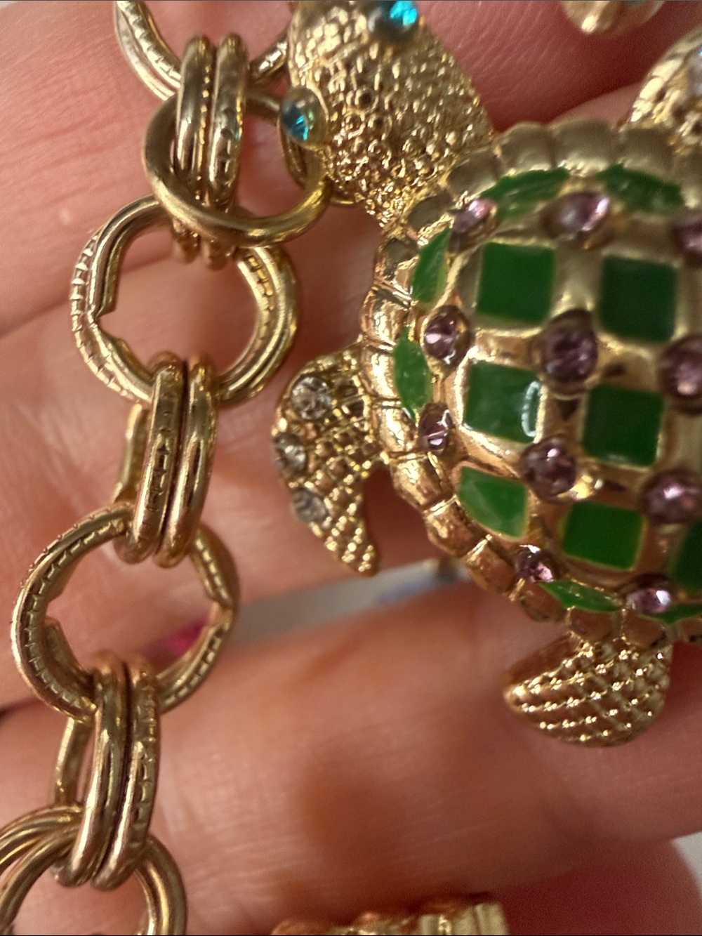 Betsey Johnson Green Turtle Charm Bracelet with Matching Turtle Earrings Set - Picture 7 of 7